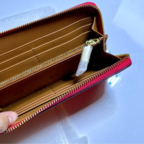 Tory Burch Robinson continental wallet - Picture 6 of 6